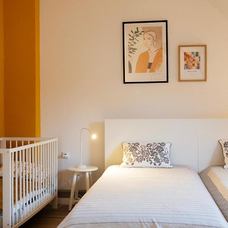 Big Flat With Fresh Renovation, Free Parking, Sonyps, Netflix Apartment Duisburg Ngoại thất bức ảnh