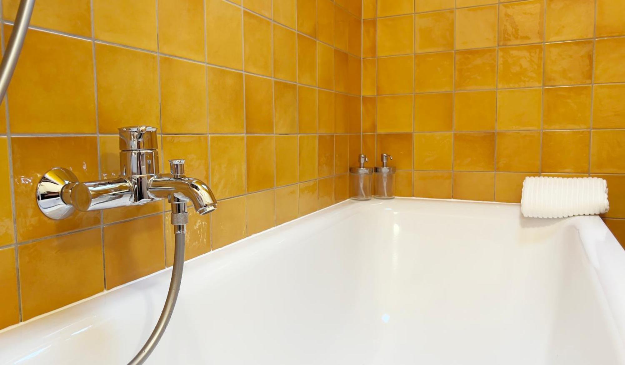 Big Flat With Fresh Renovation, Free Parking, Sonyps, Netflix Apartment Duisburg Ngoại thất bức ảnh