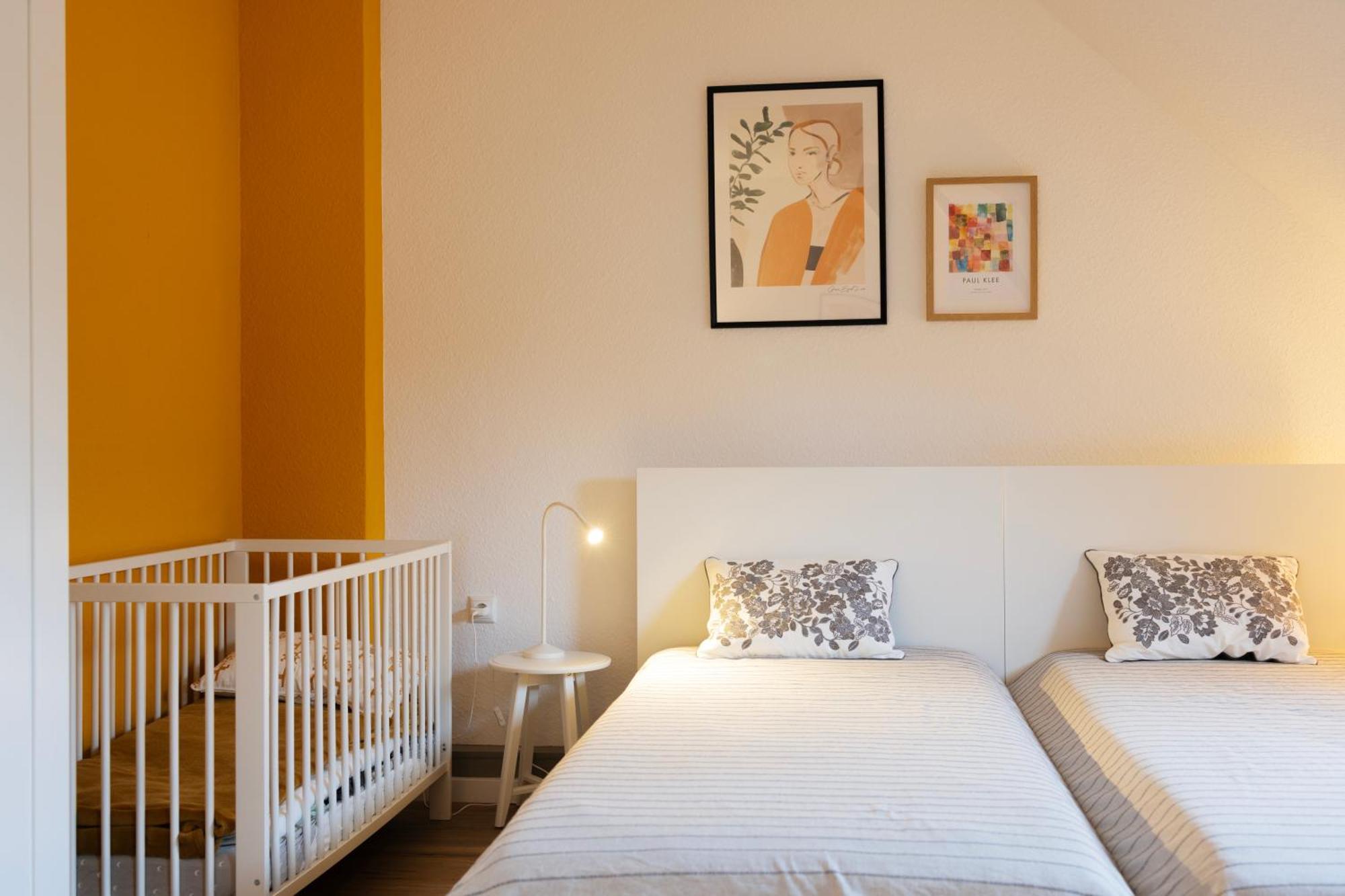 Big Flat With Fresh Renovation, Free Parking, Sonyps, Netflix Apartment Duisburg Ngoại thất bức ảnh