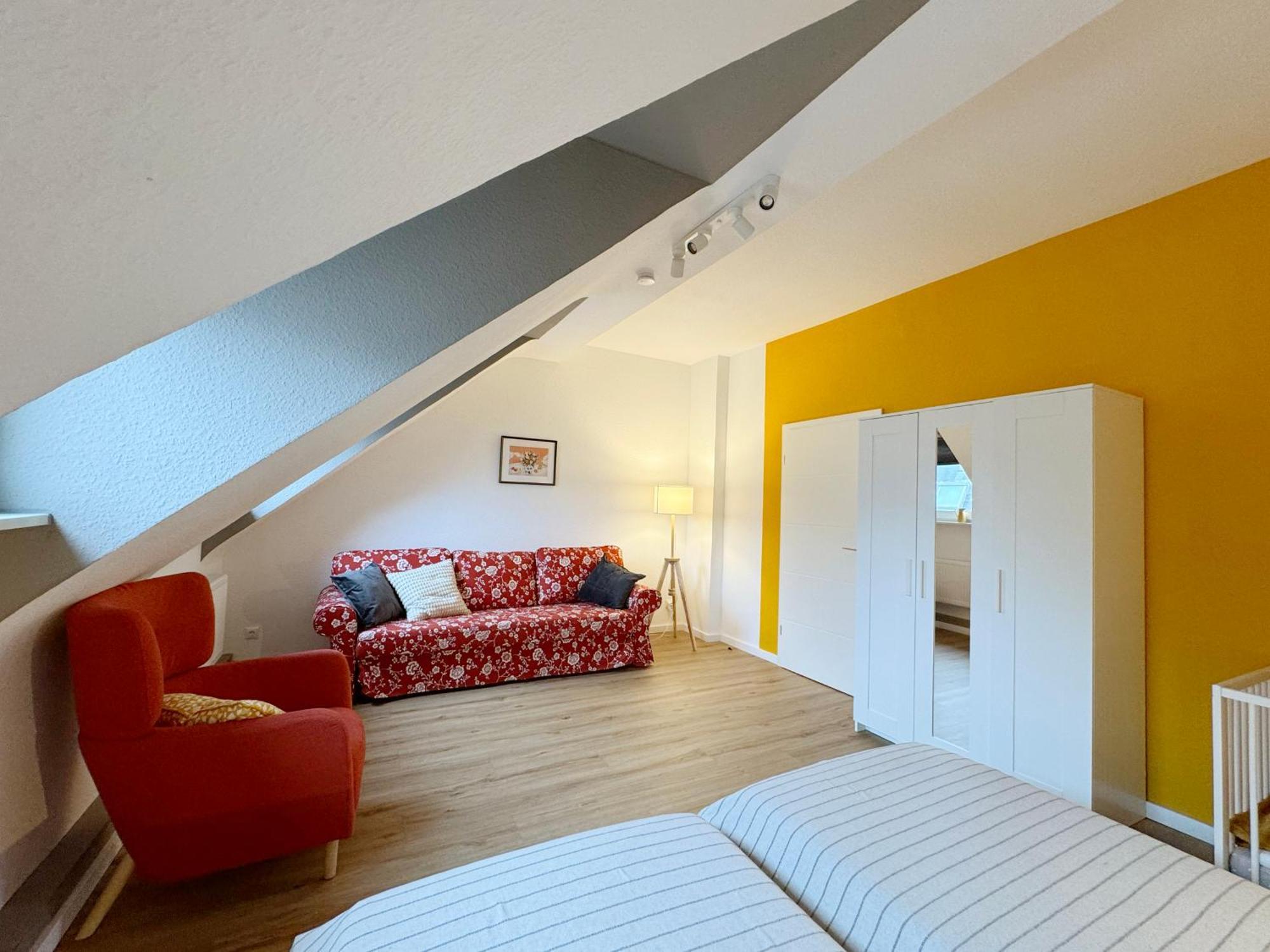 Big Flat With Fresh Renovation, Free Parking, Sonyps, Netflix Apartment Duisburg Ngoại thất bức ảnh