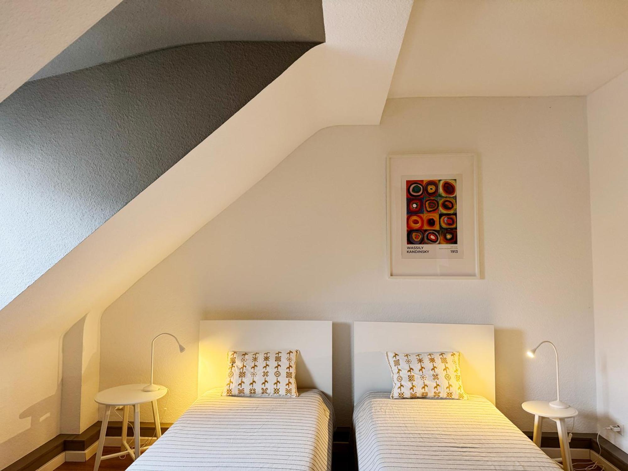 Big Flat With Fresh Renovation, Free Parking, Sonyps, Netflix Apartment Duisburg Ngoại thất bức ảnh